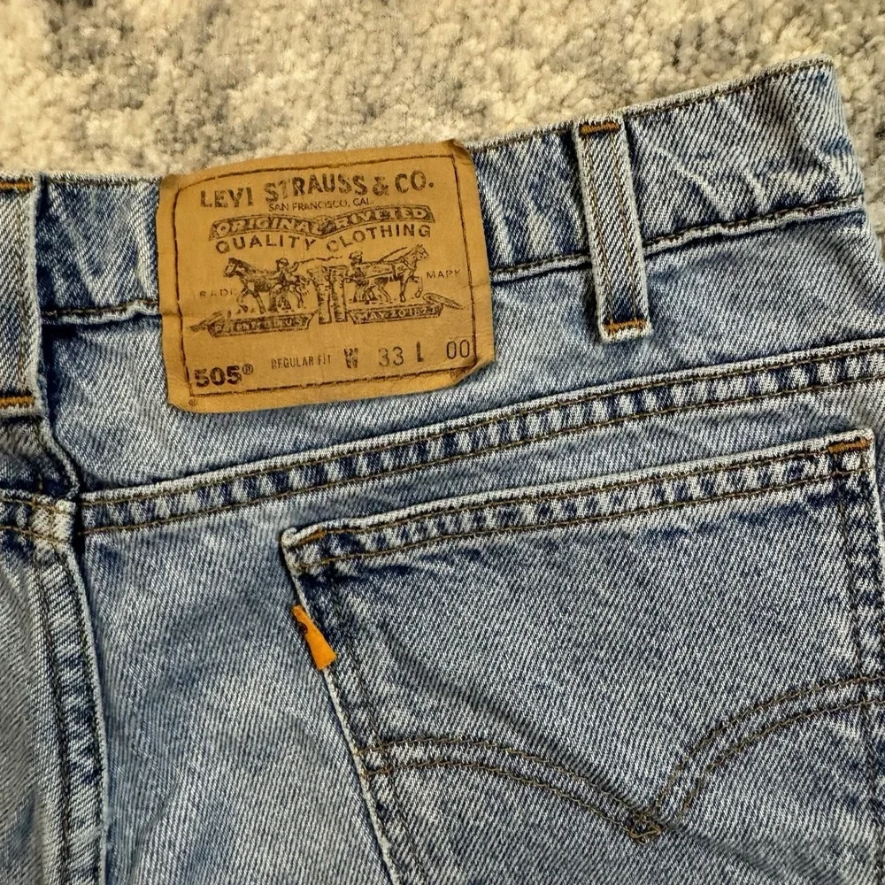 Vintage Levi's 505 Regular Fit Denim Shorts Men's Size 33 Light Wash Made in USA